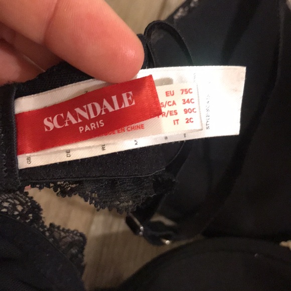 Victoria’s Secret Bras - Picture 7 of 7